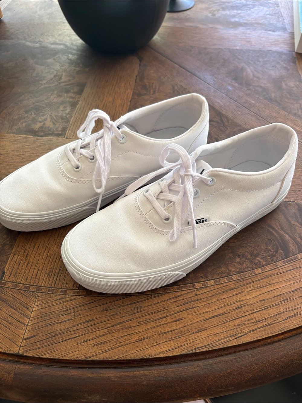 Vans Women’s Doheny White Low-Top Canvas Sneakers